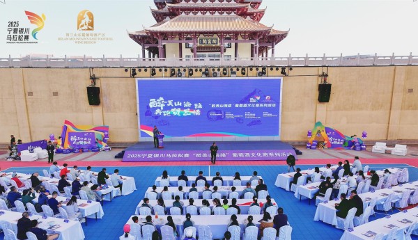 2025宁夏银川马拉松赛圆满落幕